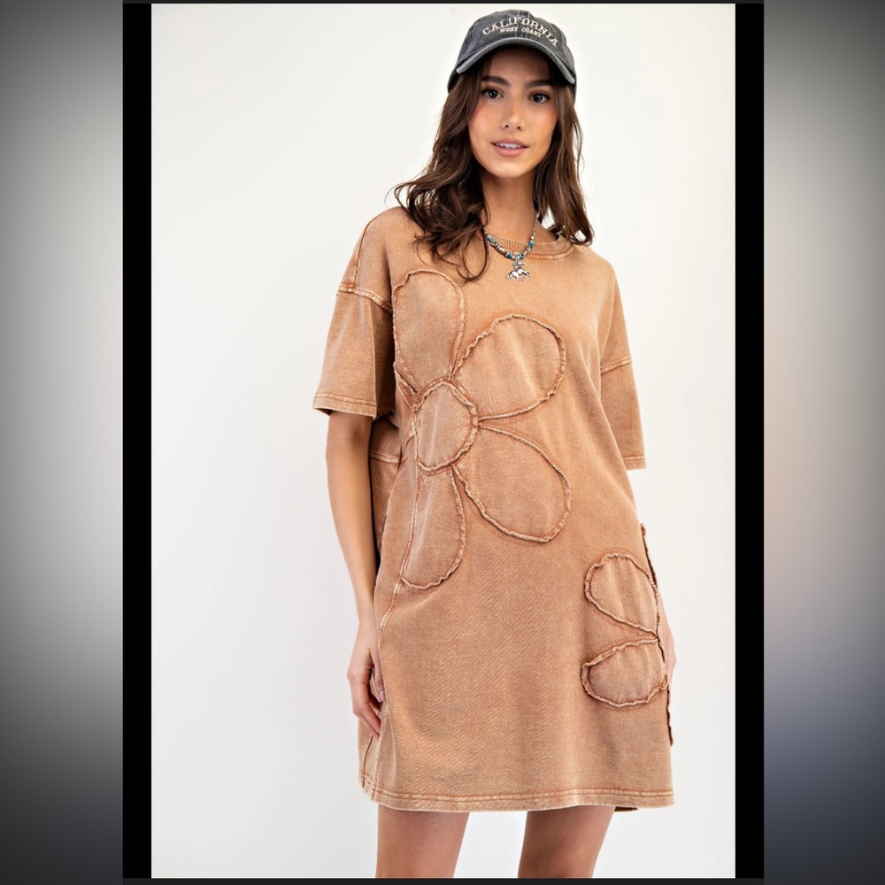Easel Daisy Patchwork T-Shirt Dress